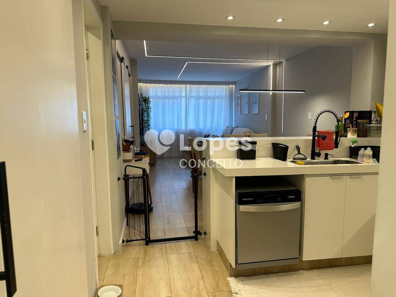 Apartamento à venda com 2 quartos, 67m² - Foto 8