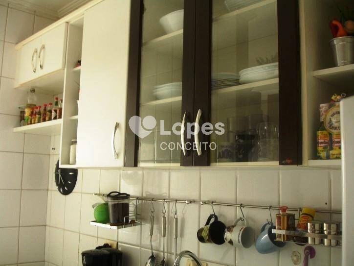 Apartamento à venda com 2 quartos, 62m² - Foto 7