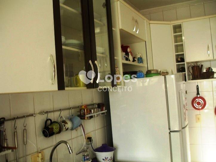 Apartamento à venda com 2 quartos, 62m² - Foto 8