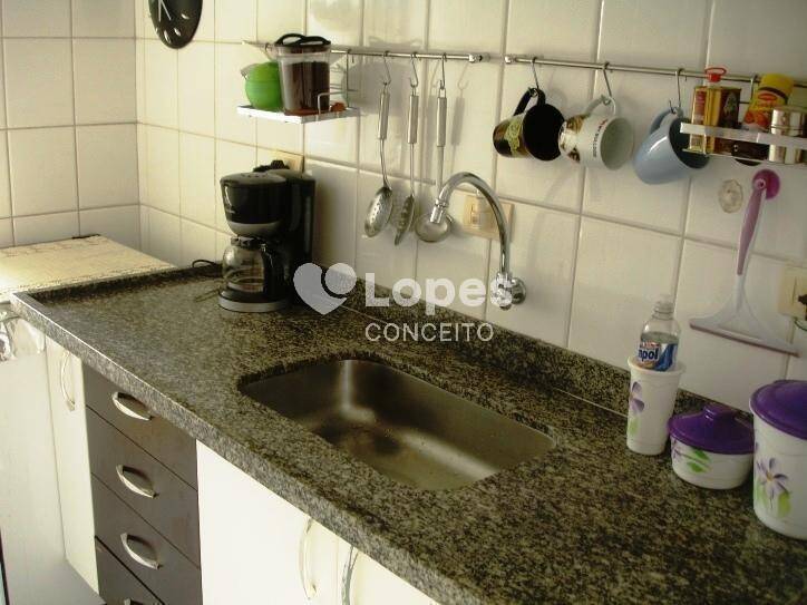 Apartamento à venda com 2 quartos, 62m² - Foto 10