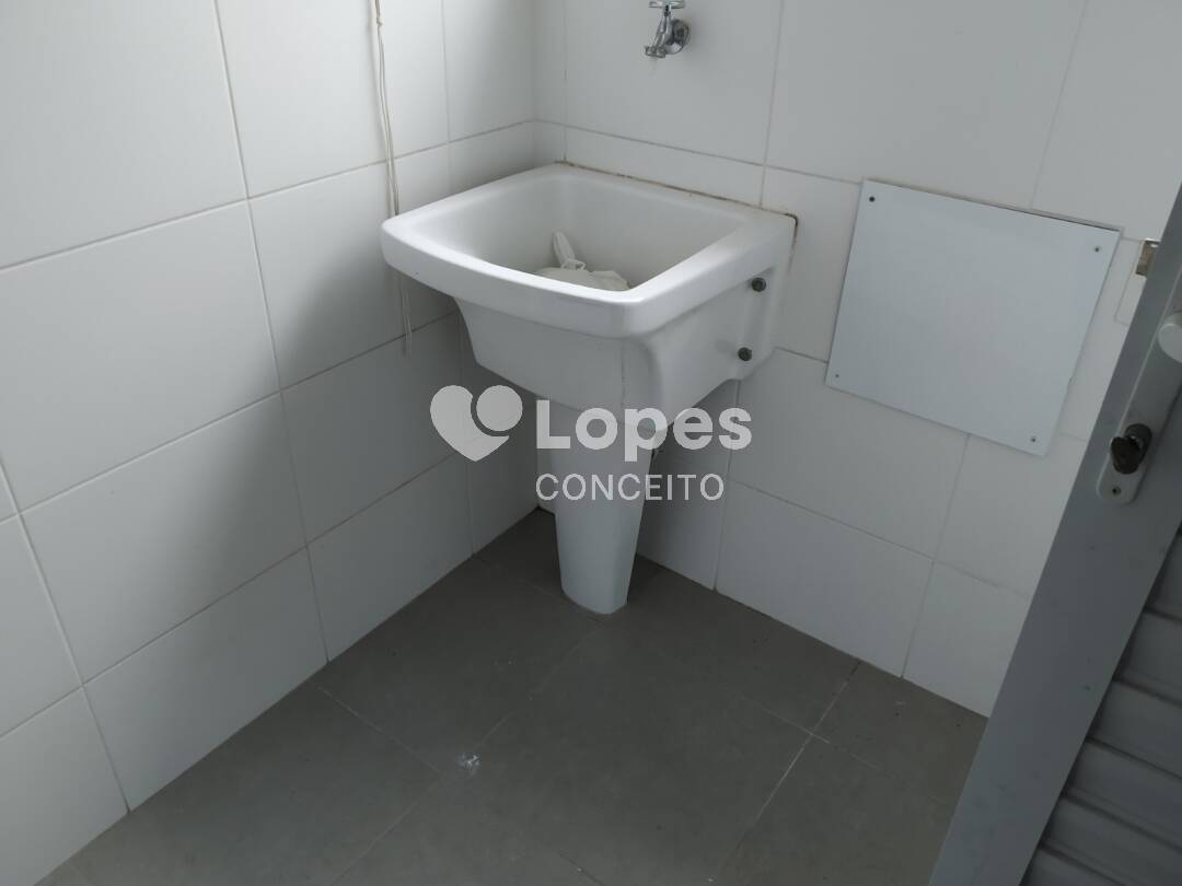 Apartamento para alugar com 2 quartos, 58m² - Foto 13